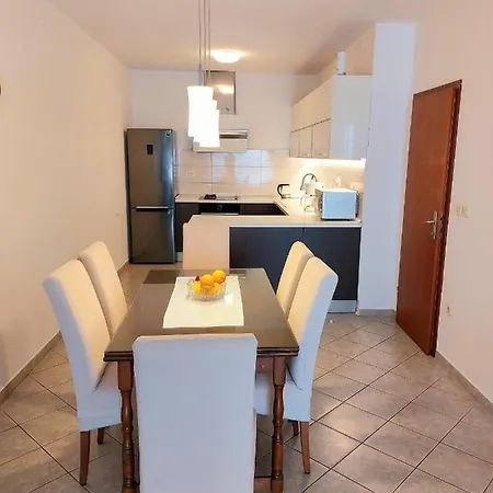 شقة With Private Pool 